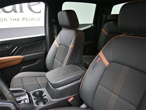 Certified 2025 GMC Canyon AT4 image 16