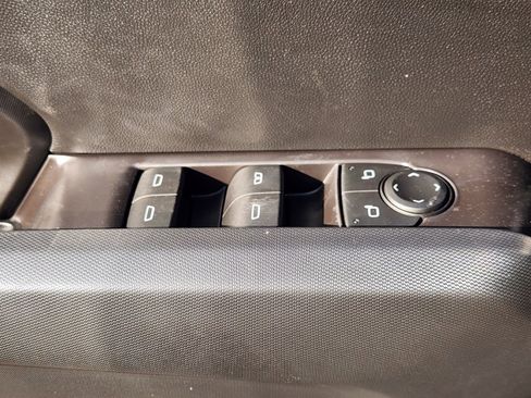 New 2026 GMC Canyon Elevation w/ Convenience Package image 27