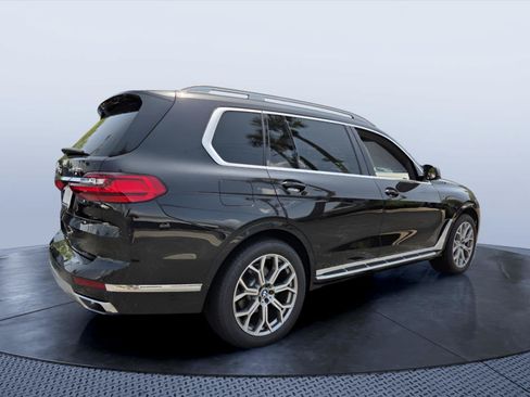 Used 2022 BMW X7 xDrive40i w/ Premium Package AWD/4WD image 6