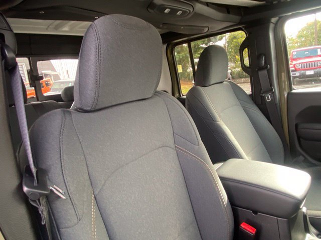 New 2025 Jeep Gladiator Sport AWD/4WD image 30