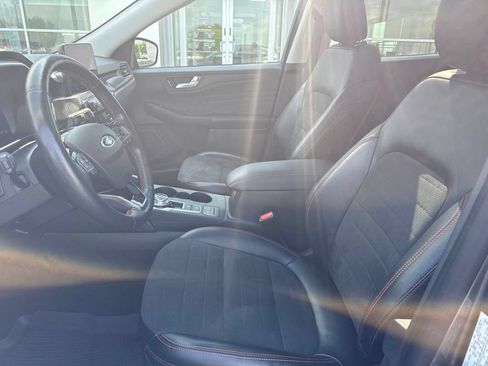 Used 2021 Ford Escape SEL w/ SEL Stealth AWD Package image 18