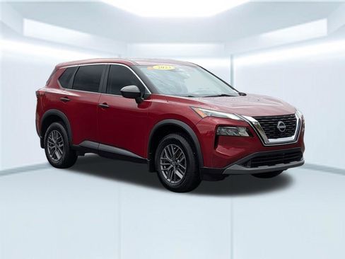 Used 2023 Nissan Rogue S image 4