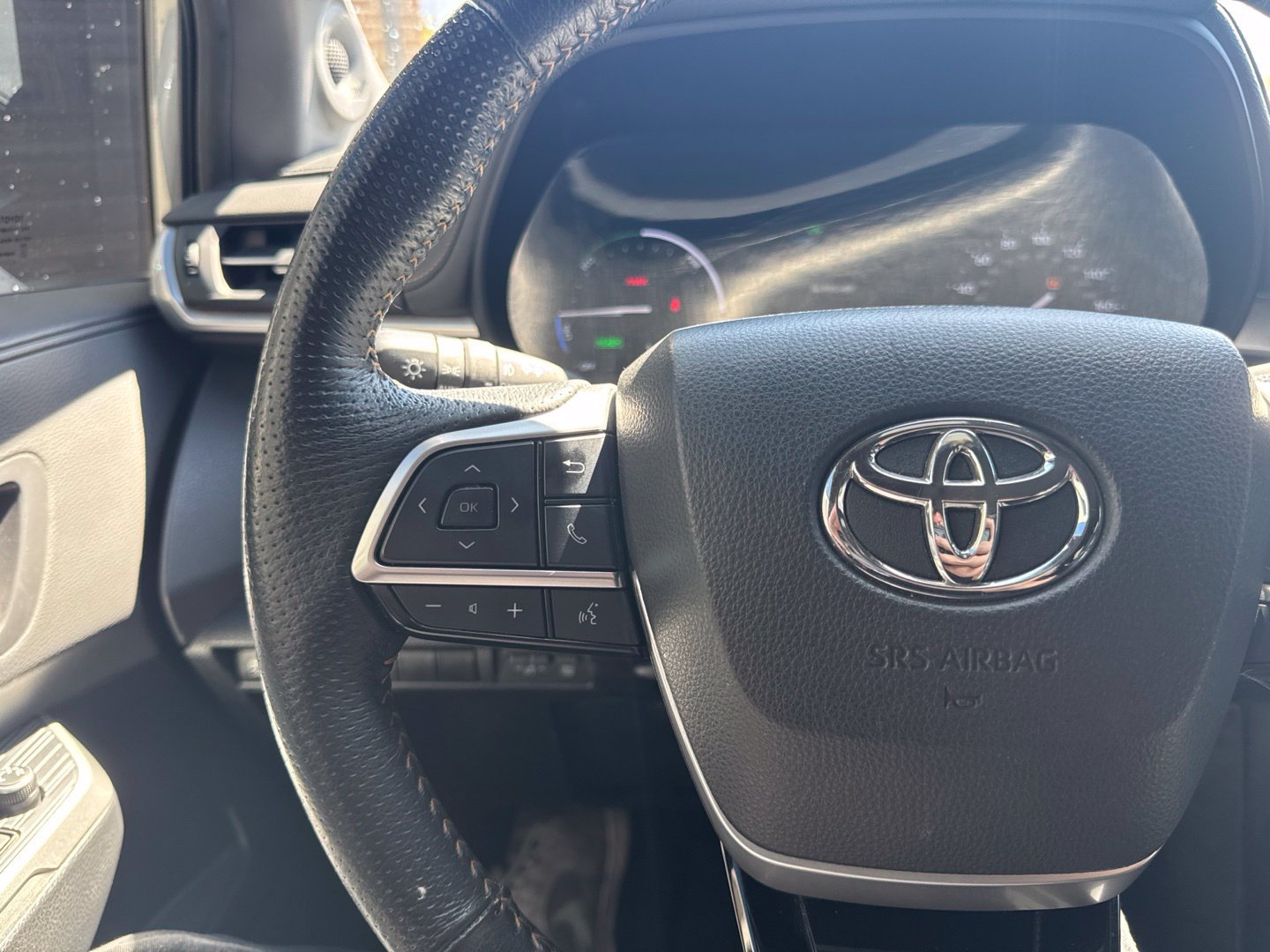 Used 2023 Toyota Sienna XLE Woodland Edition AWD/4WD image 21
