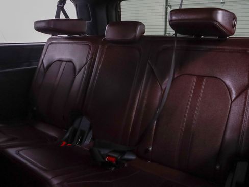 Used 2023 Ford Expedition Max Limited image 29