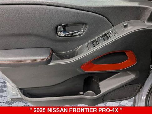 Certified 2025 Nissan Frontier PRO-4X AWD/4WD image 15
