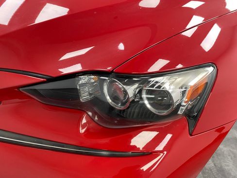 Used 2016 Lexus IS 350 AWD image 11