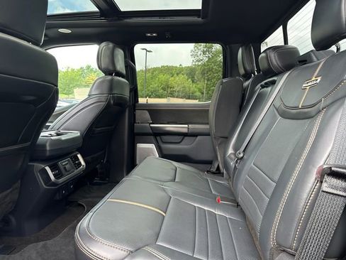 Used 2022 Ford F150 Platinum image 18
