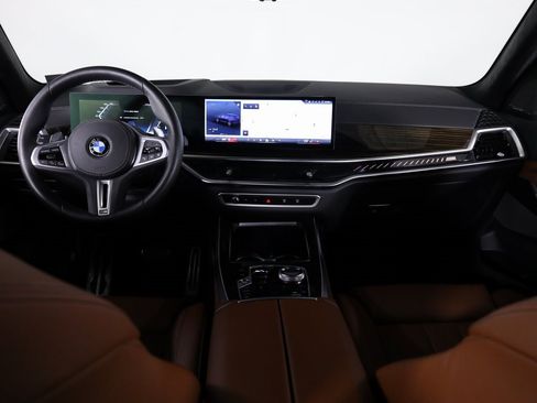 Used 2026 BMW X7 M60i image 42