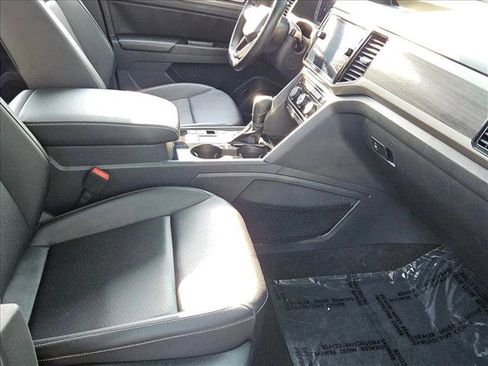 Used 2021 Volkswagen Atlas SEL FWD image 20