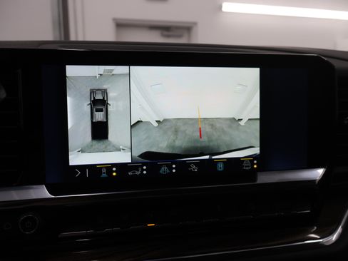 Used 2025 Chevrolet Silverado 2500 LT w/ Trail Boss Package AWD/4WD image 16