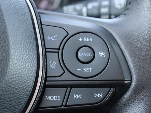 Certified 2021 Toyota RAV4 XLE w/ Convenience Package AWD/4WD image 26