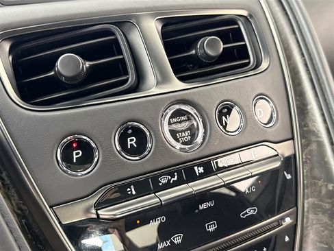 Used 2019 Aston Martin DBS Superleggera image 15