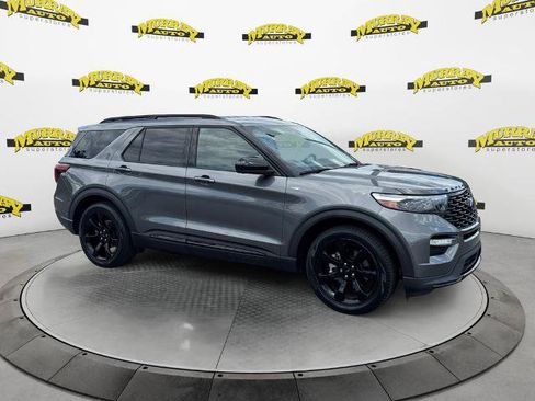 Certified 2023 Ford Explorer ST-Line w/ Class IV Trailer Tow Package RWD image 7