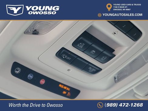 Used 2025 Buick Envision Avenir AWD/4WD image 22