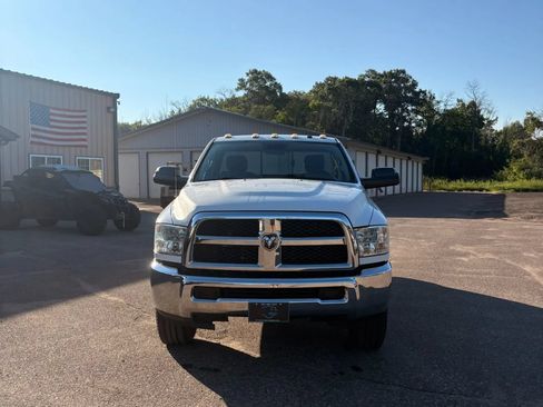 Used 2017 RAM 2500 Tradesman w/ Chrome Appearance Group AWD/4WD image 2