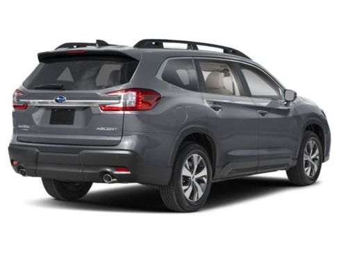 Used 2025 Subaru Ascent Premium image 2