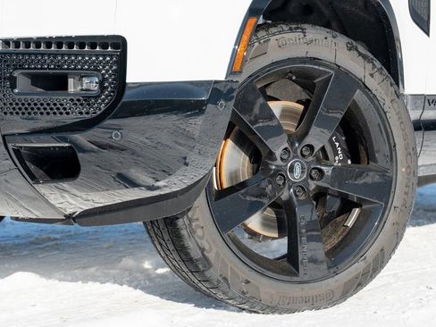 New 2025 Land Rover Defender 110 V8 image 9