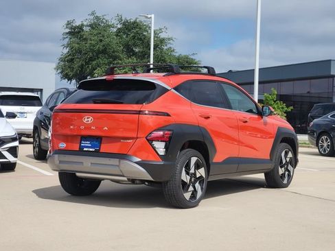 Certified 2025 Hyundai Kona Limited AWD/4WD image 3