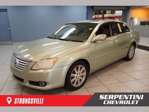 Used 2010 Toyota Avalon Limited FWD image 1