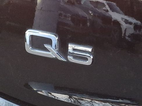 Used 2024 Audi Q5 e Premium image 26