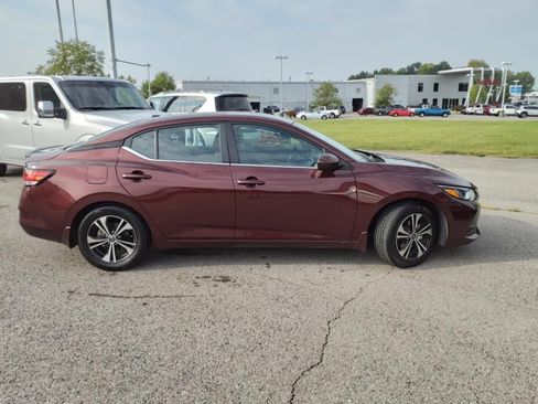 Used 2021 Nissan Sentra SV w/ Lighting Package FWD image 2