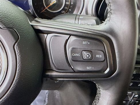 Used 2021 Jeep Gladiator Sport AWD/4WD image 21