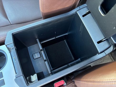 Used 2022 Toyota 4Runner Limited image 21