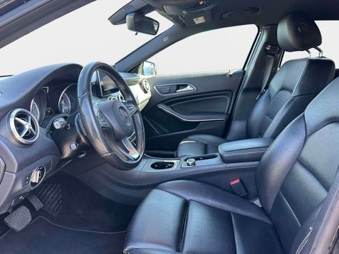 Used 2017 Mercedes-Benz GLA 250 4MATIC image 12