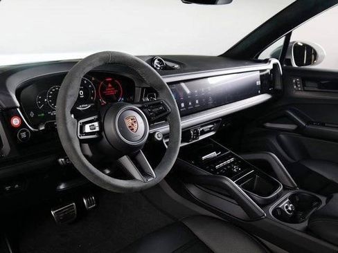 New 2026 Porsche Cayenne GTS AWD/4WD image 4