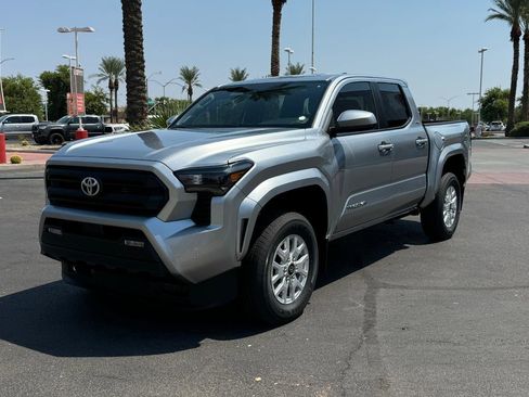 New 2026 Toyota Tacoma SR5 image 2