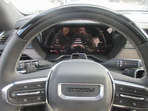 New 2026 GMC Acadia Denali Ultimate image 18