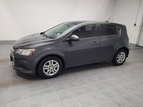 Used 2020 Chevrolet Sonic LT FWD image 2
