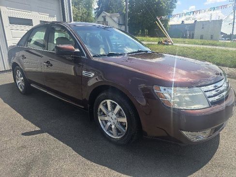 Used 2009 Ford Taurus SEL FWD image 3
