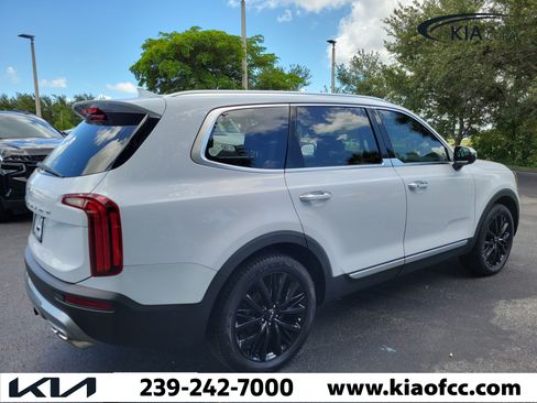 Used 2022 Kia Telluride SX w/ Towing Package FWD image 9