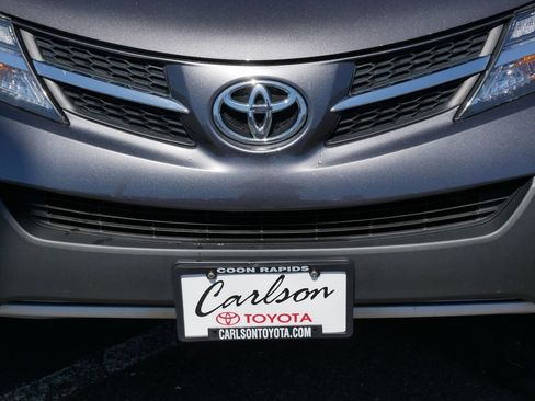 Used 2014 Toyota RAV4 XLE AWD/4WD image 9