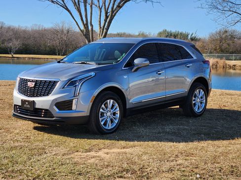 Certified 2026 Cadillac XT5 Luxury image 3