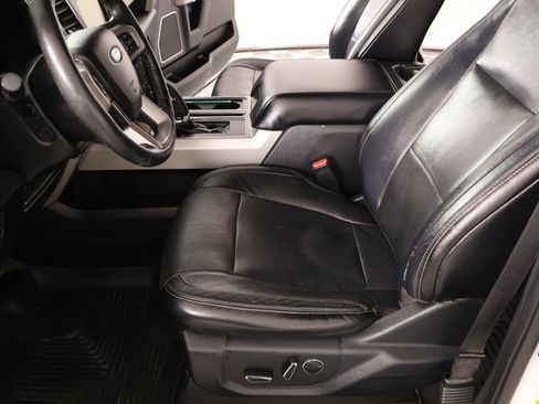 Used 2015 Ford F150 Lariat w/ Equipment Group 502A Luxury AWD/4WD image 12