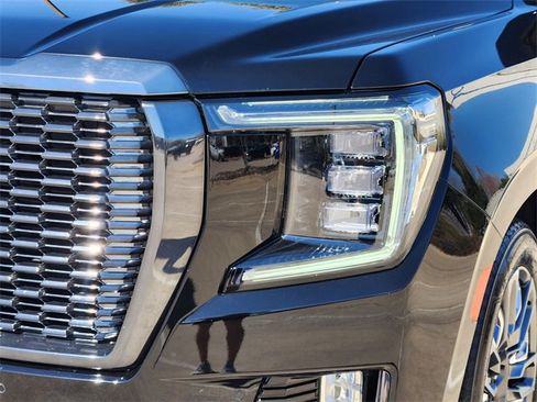 Used 2024 GMC Yukon Denali Ultimate w/ LPO, Floor Liner Package image 9