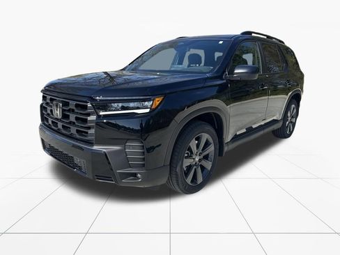 New 2026 Honda Pilot Sport image 3