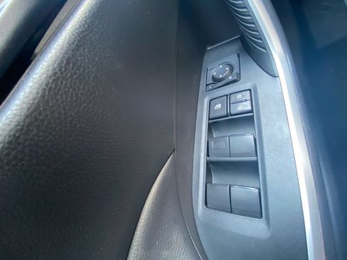 Used 2025 Toyota RAV4 LE AWD/4WD image 12