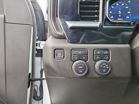 Used 2025 Chevrolet Silverado 2500 LT w/ Safety Package AWD/4WD image 21