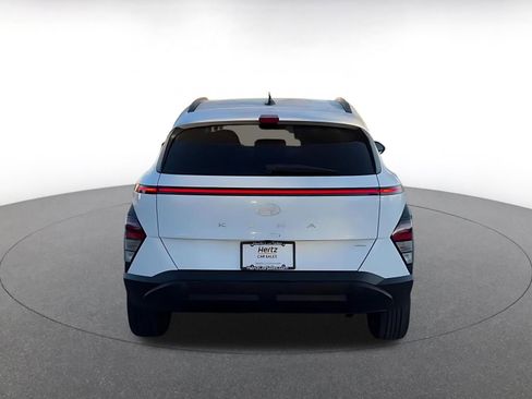 Used 2025 Hyundai Kona SEL image 12