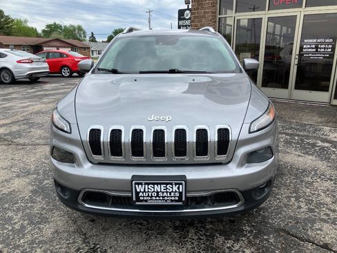 Used 2015 Jeep Cherokee Limited w/ Luxury Group AWD/4WD image 8