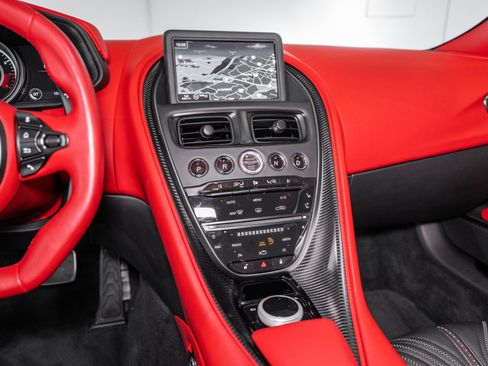 Used 2023 Aston Martin DB11 V8 Coupe image 20