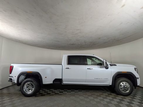 New 2026 GMC Sierra 3500 Denali Ultimate image 6