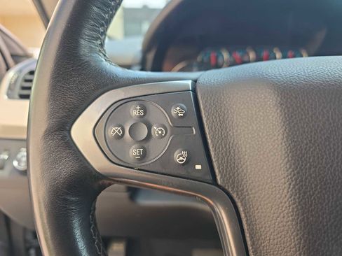 Used 2019 Chevrolet Suburban LT w/ Luxury Package image 48