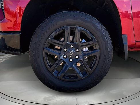Used 2024 Chevrolet Silverado 1500 LT Trail Boss w/ Convenience Package II image 33