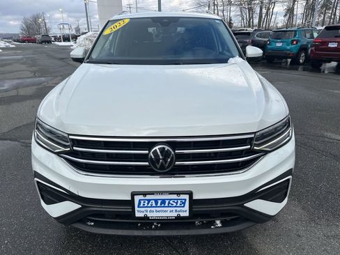 Used 2022 Volkswagen Tiguan SE image 2