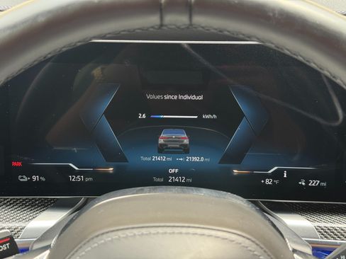 Used 2024 BMW i7 eDrive50 w/ M Sport Package RWD image 22