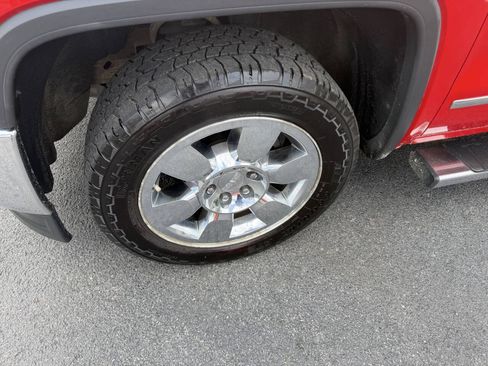 Used 2014 GMC Sierra 1500 SLT w/ SLT Crew Cab Value Package AWD/4WD image 9